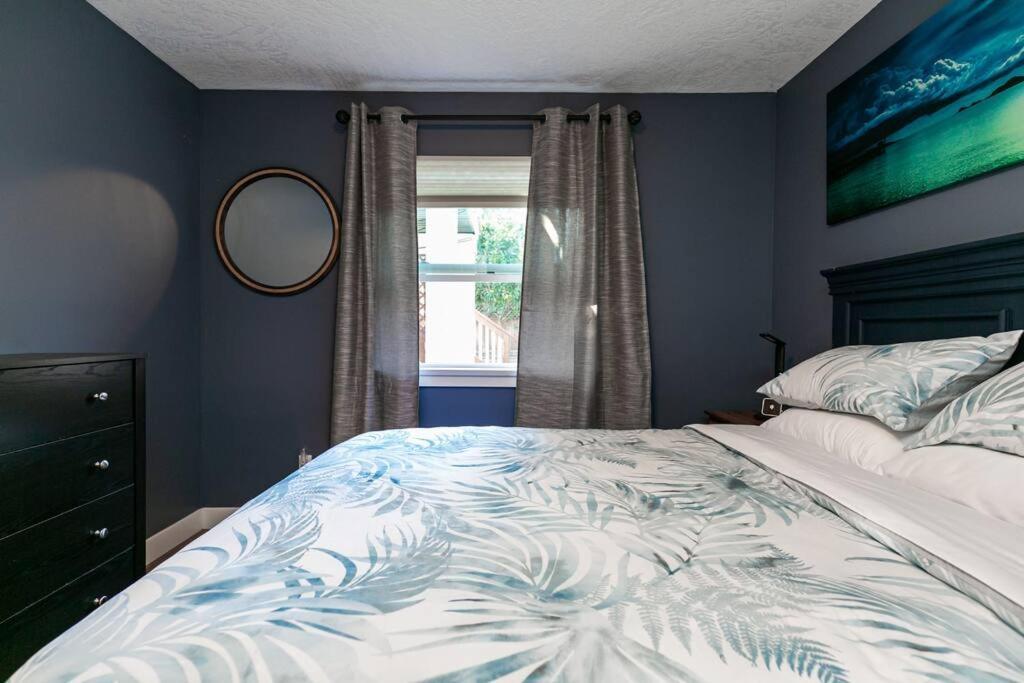 Great 1-bedroom Near Downtown Langford