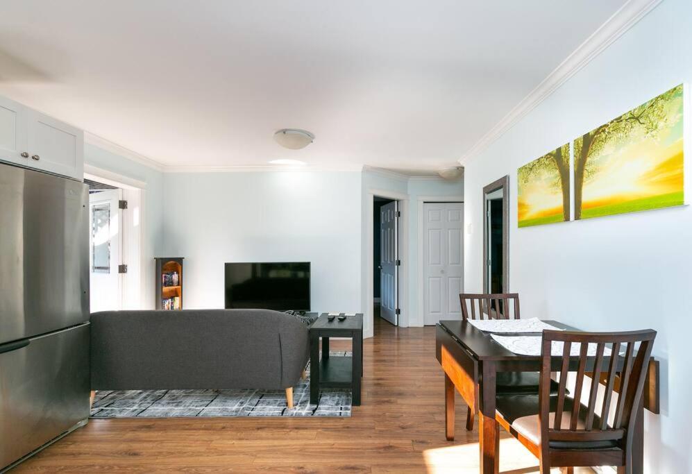Apartamento Great 1-bedroom Near Downtown Langford Victoria